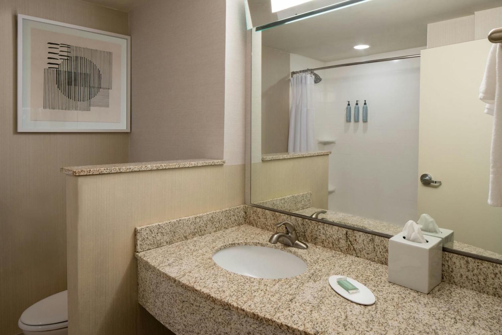 Hotel Courtyard By Marriott Jackson Airport/Pearl Esterno foto