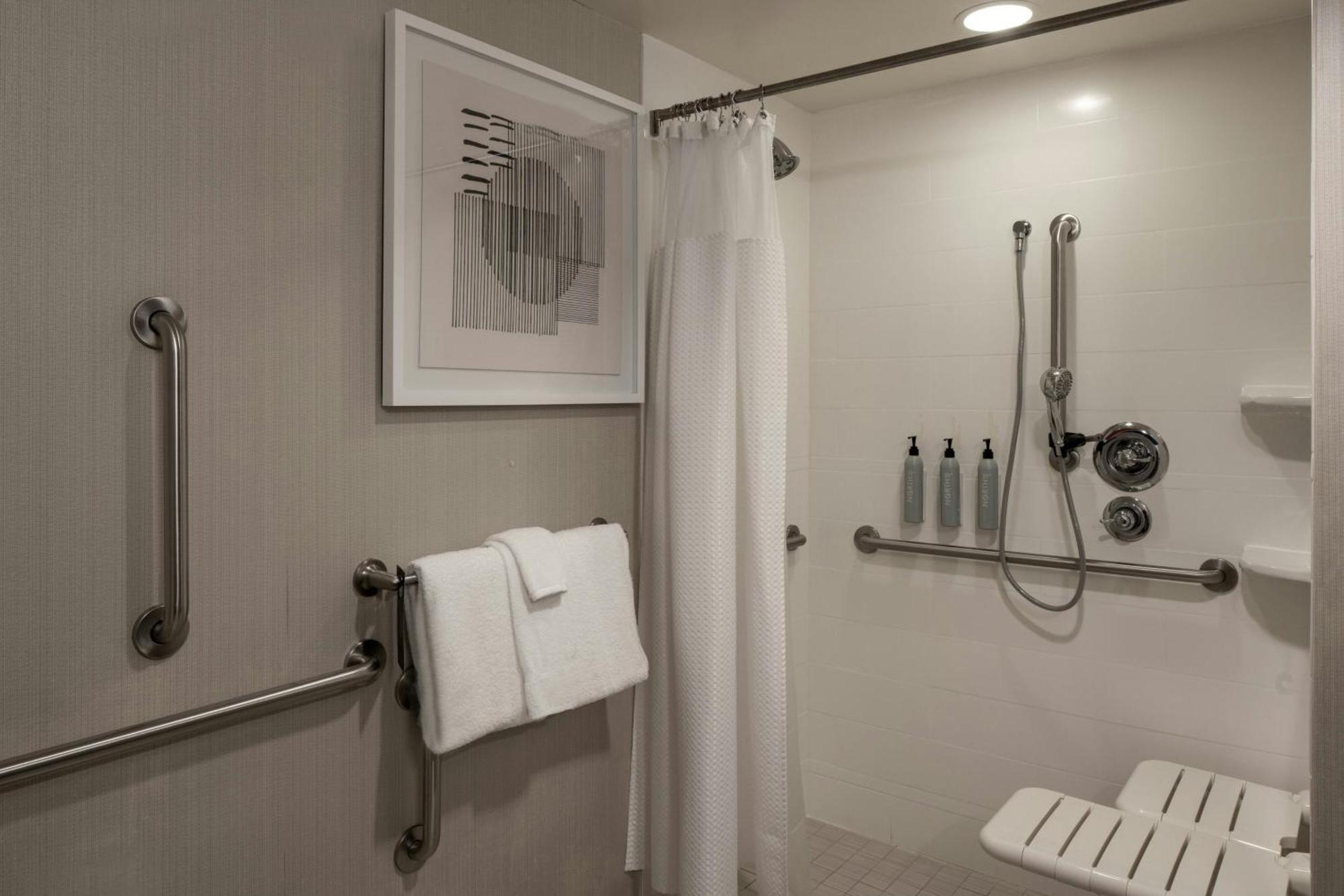 Hotel Courtyard By Marriott Jackson Airport/Pearl Esterno foto